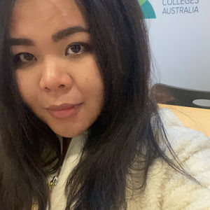 Meet your Posher, Genadine mae